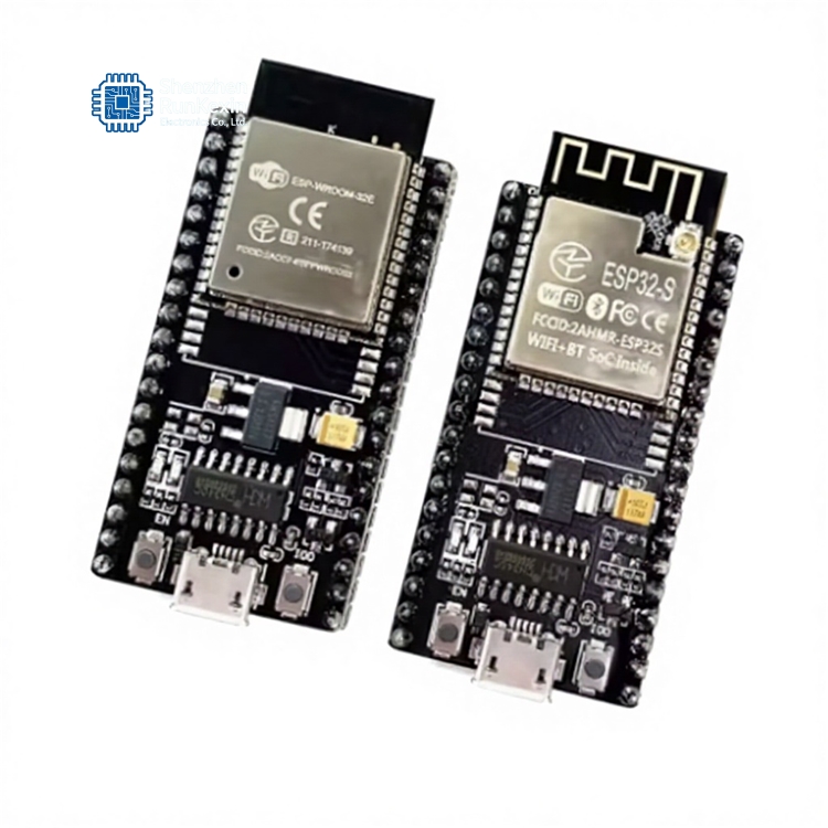 لوحة تطوير واي فاي NodeMCU ESP - مراجعة Nodemcu 32S وسعره